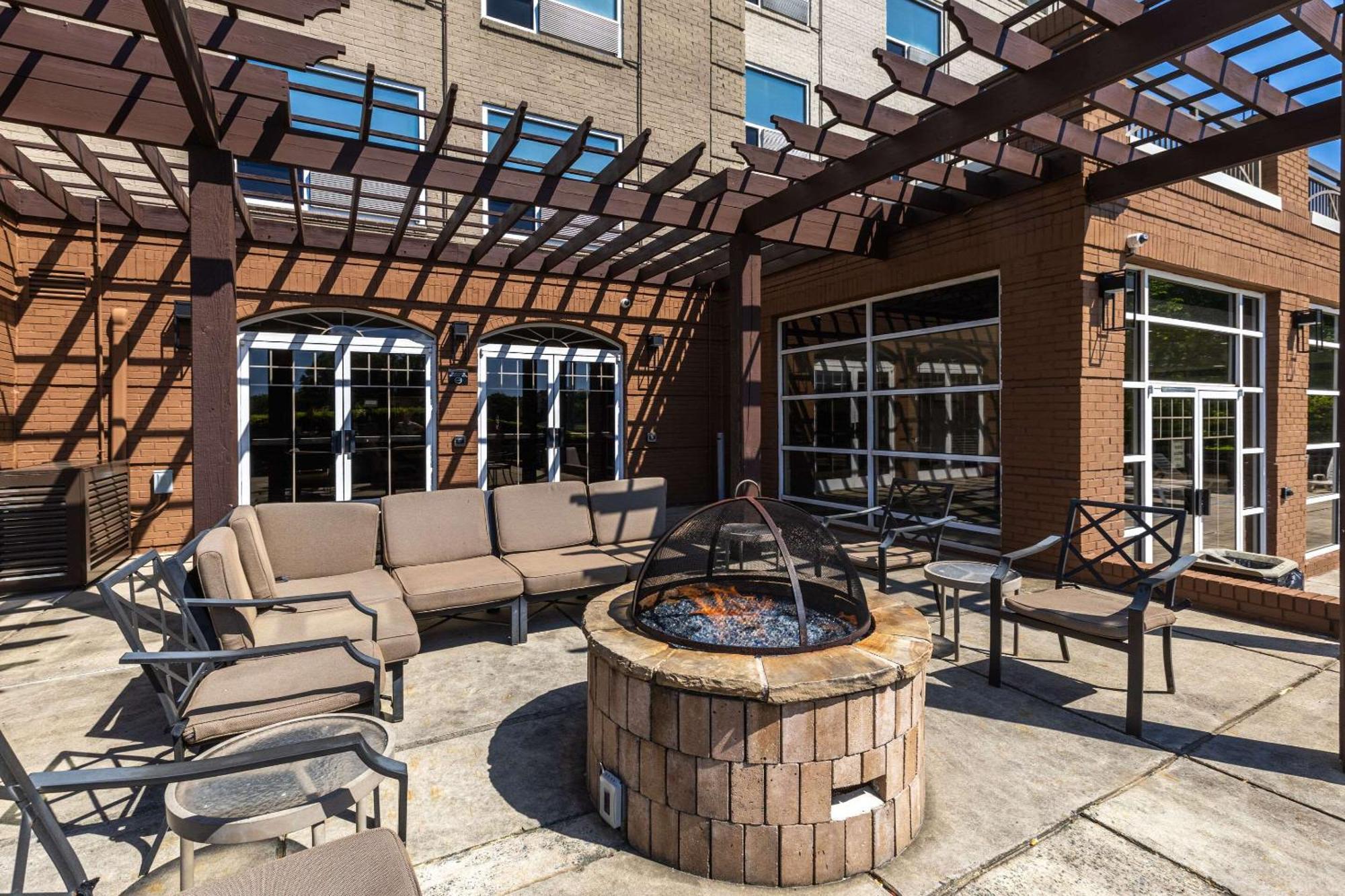 Country Inn & Suites By Radisson, Lake Norman Huntersville, Nc エクステリア 写真