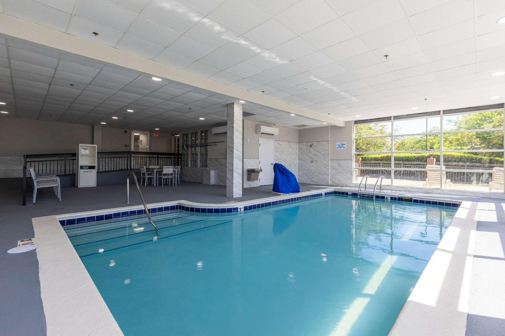 Country Inn & Suites By Radisson, Lake Norman Huntersville, Nc エクステリア 写真